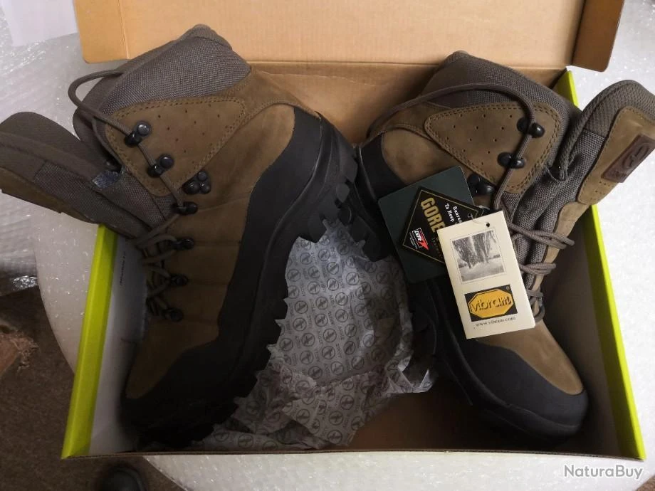 CHAUSSURES AIGLE BROOKS GORE TEX KAKI PT 40 47127-7 2 CHAUSSURES AIGLE BROOKS GORE TEX KAKI PT 40 47127-7 – Image 2
